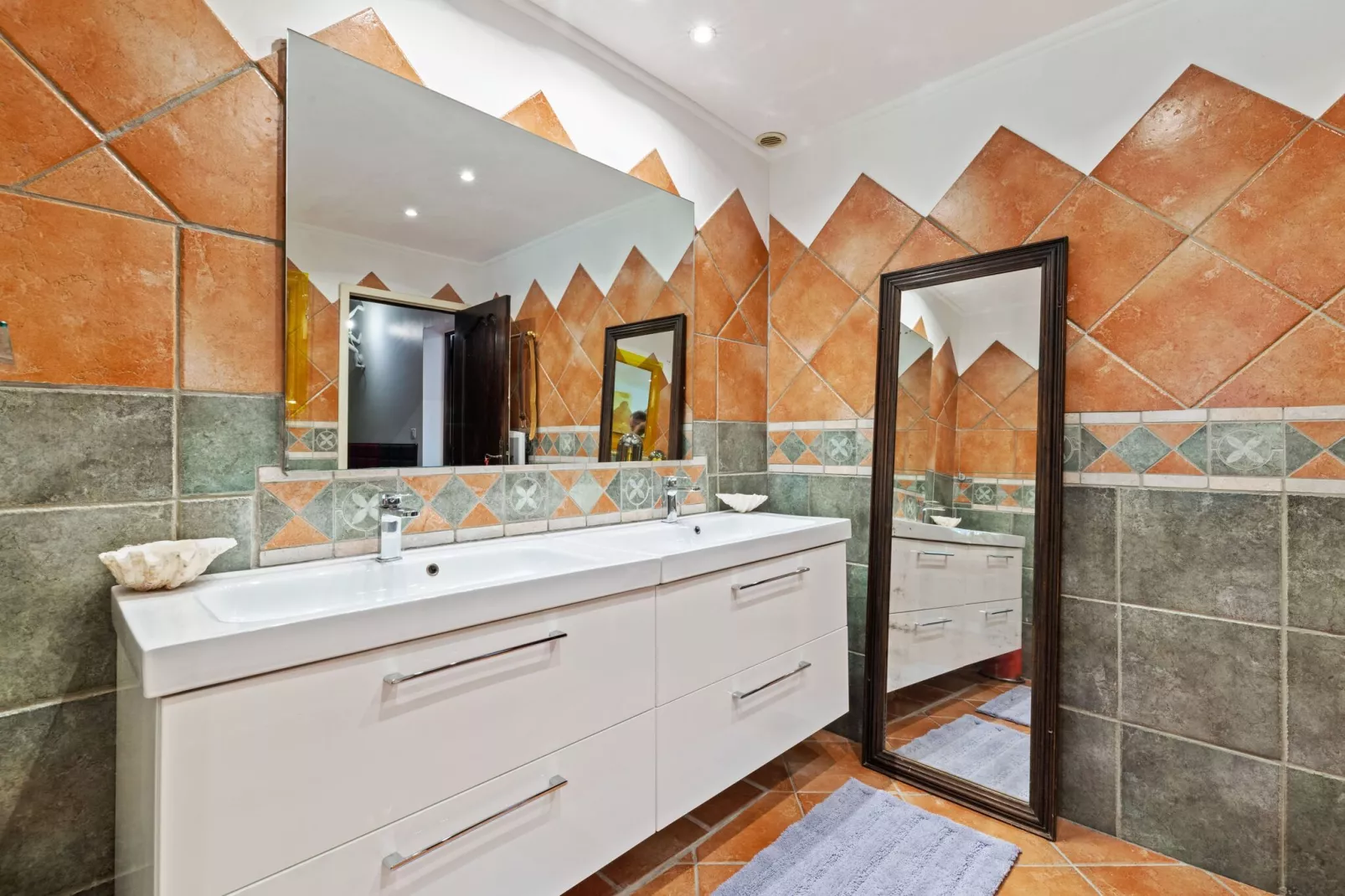 Villa Carro-Bathroom