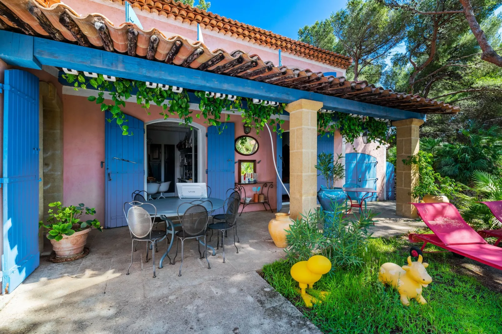 Villa Carro-Terrace balcony