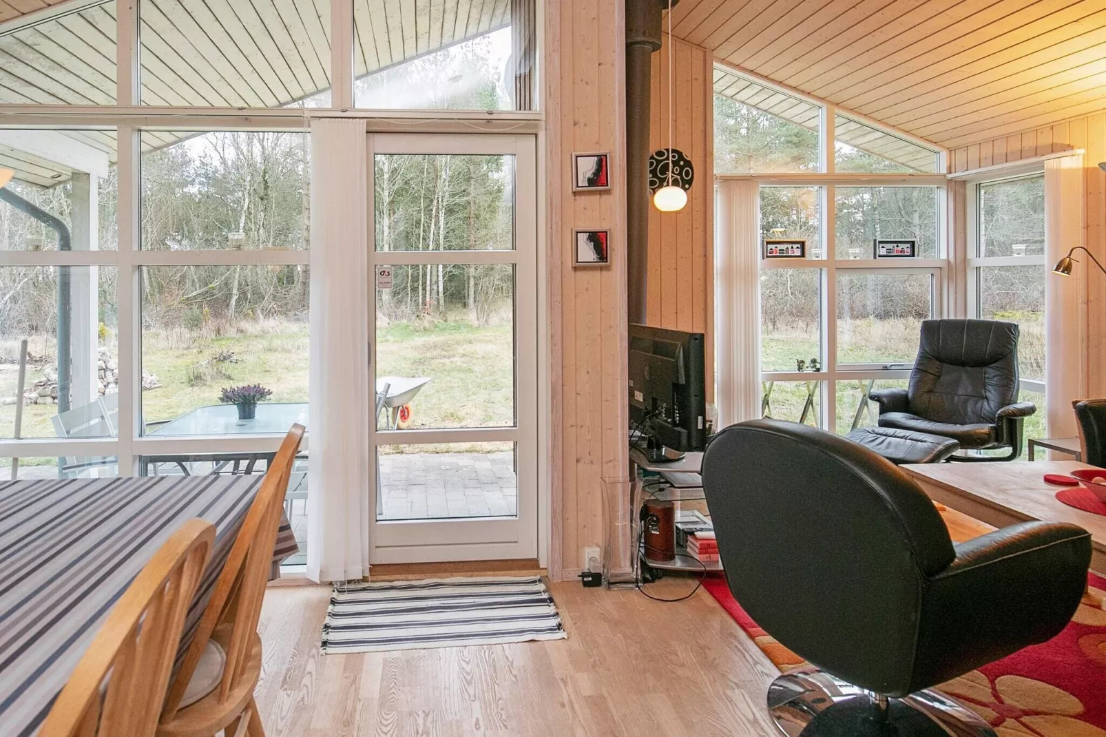 Bright Coastal Retreat in LyngsAY-By Traum