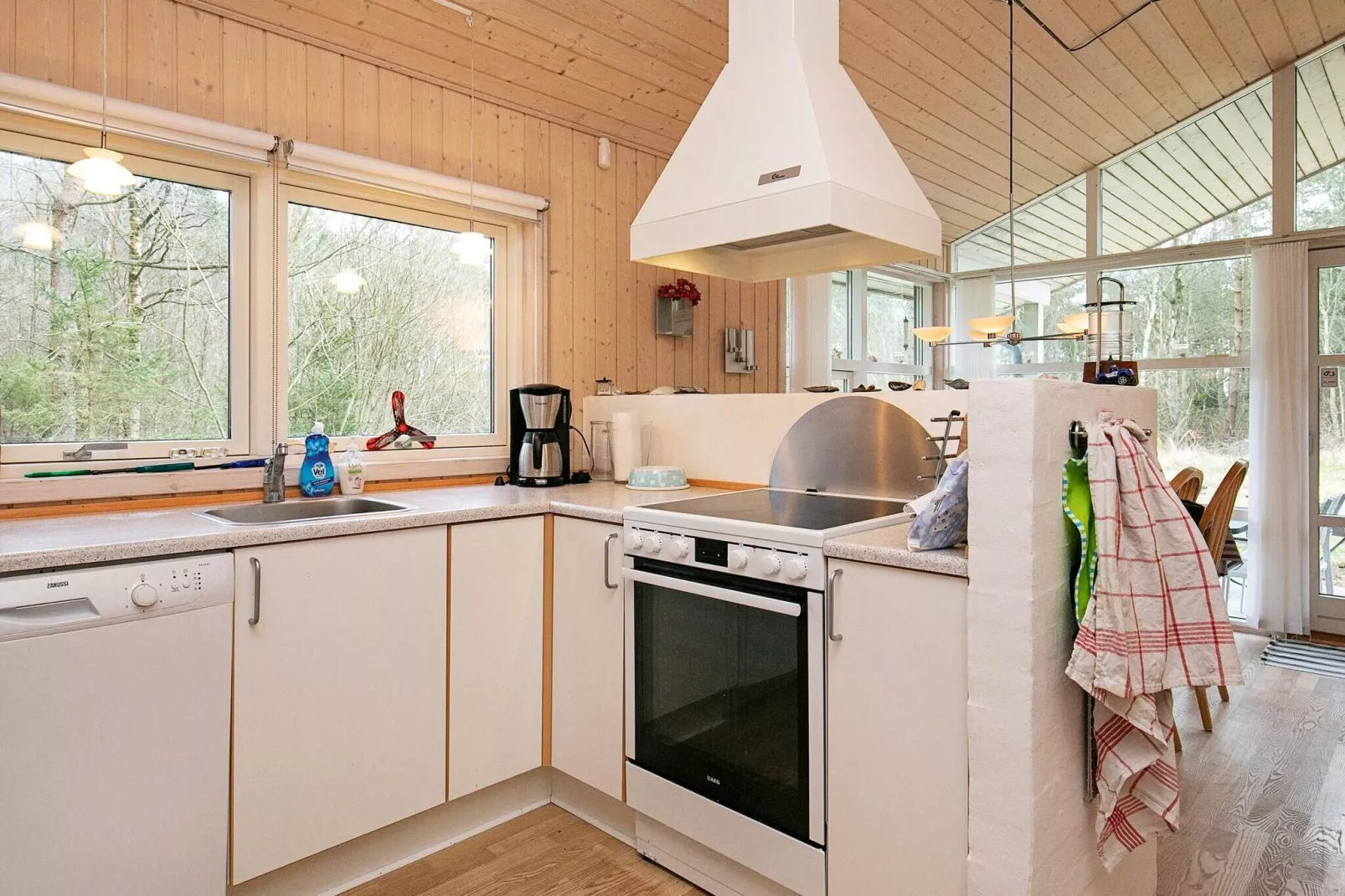 Bright Coastal Retreat in LyngsAY-By Traum-Indoor