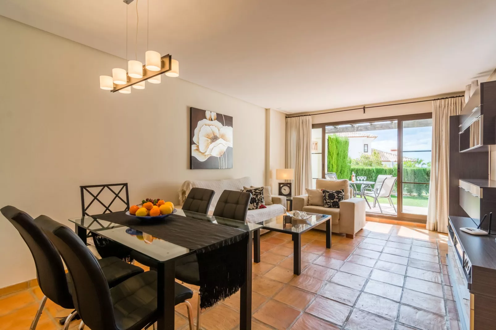 Los Olivos-Living room