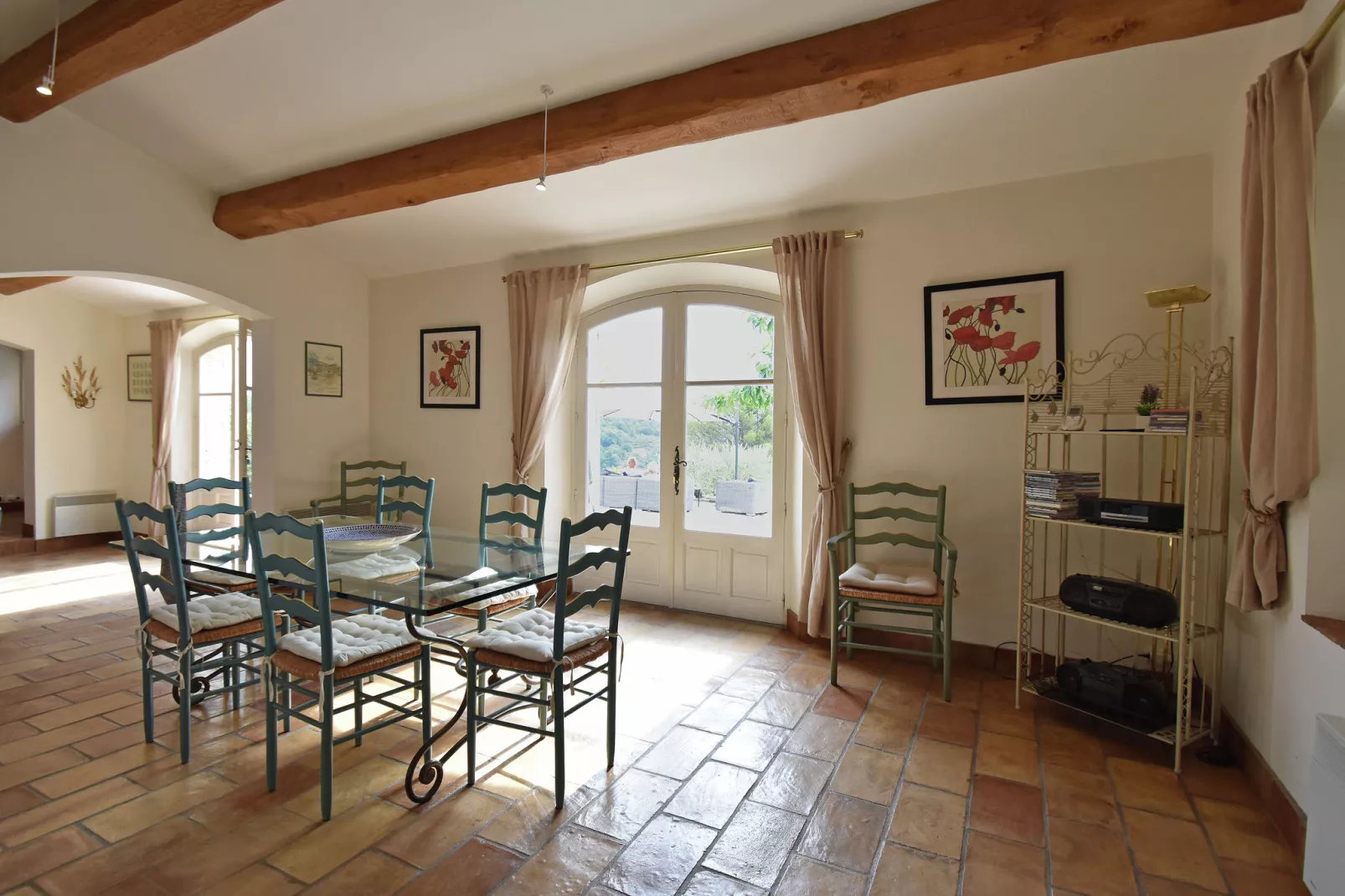 Mas des Olivettes-Dining room