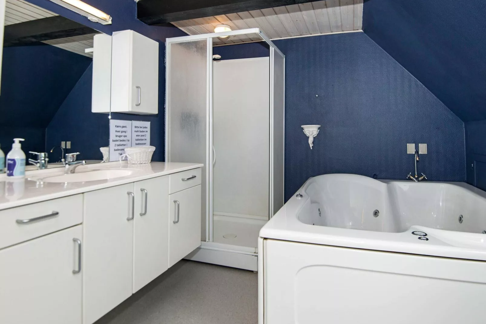 12 person holiday home in Højer-Indoor