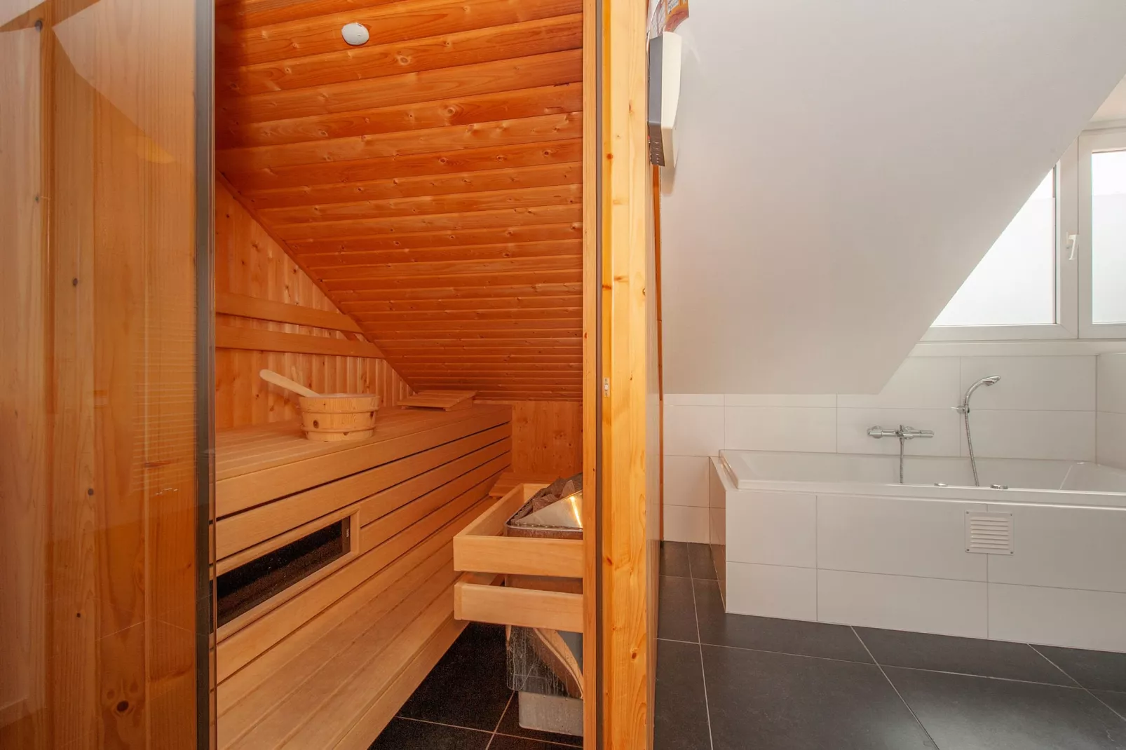 Resort Arcen 9-Bathroom