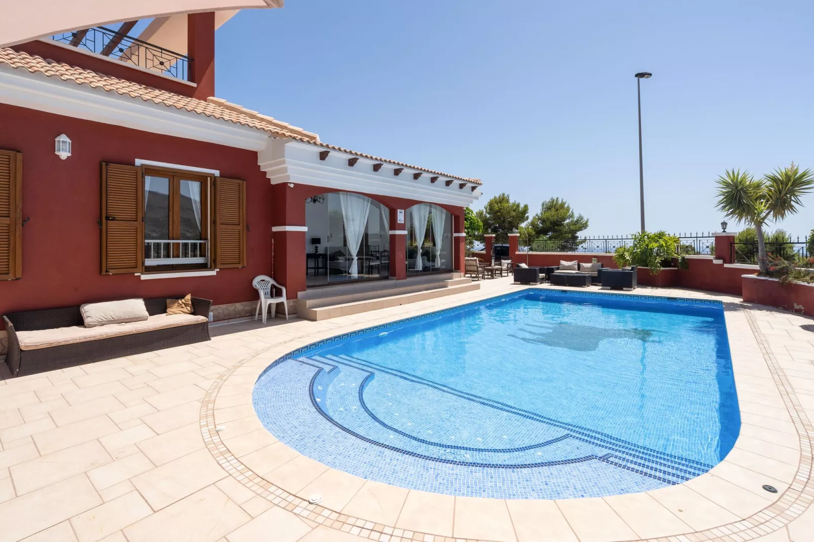 Castillo El Toro-Pool