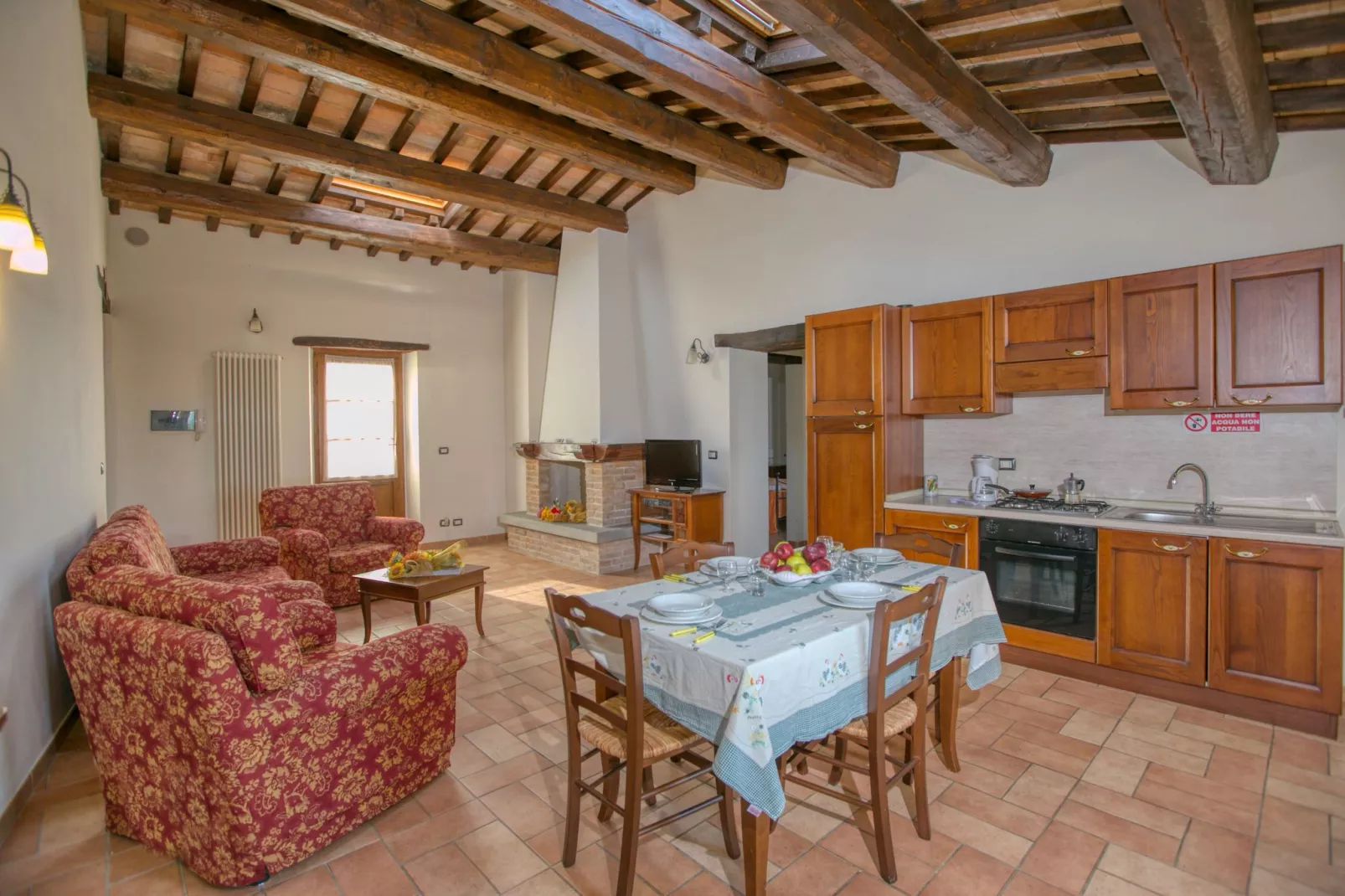 Borgo Quattro-Dining room