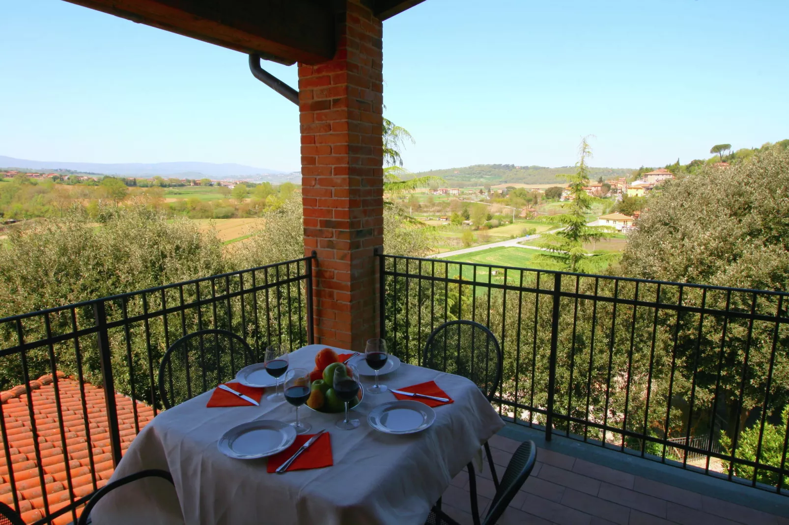 Palatre-Terrace balcony
