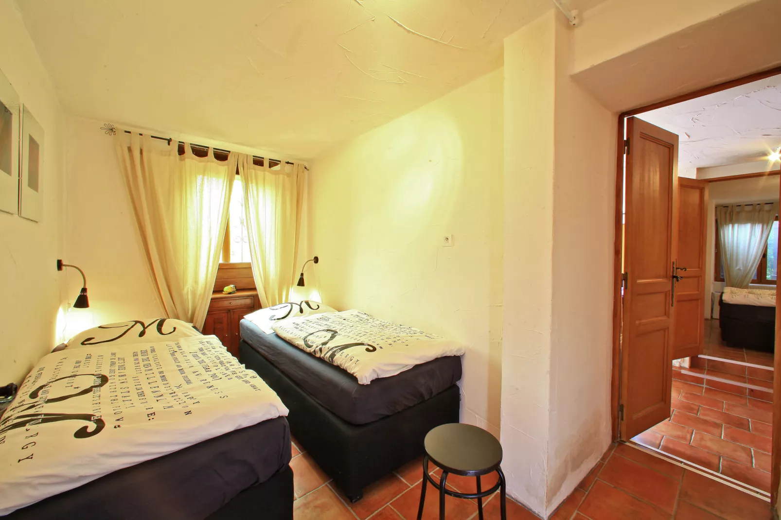 Font Neuve-Bedroom