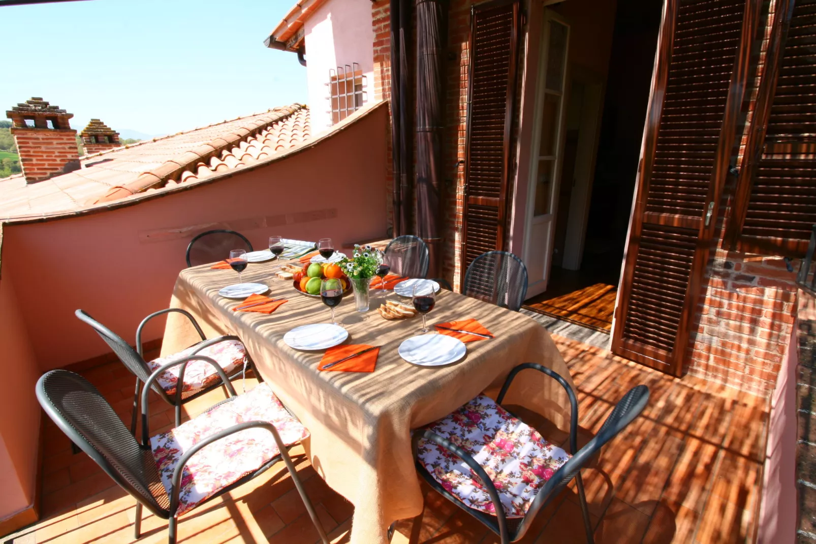 Palatre-Terrace balcony