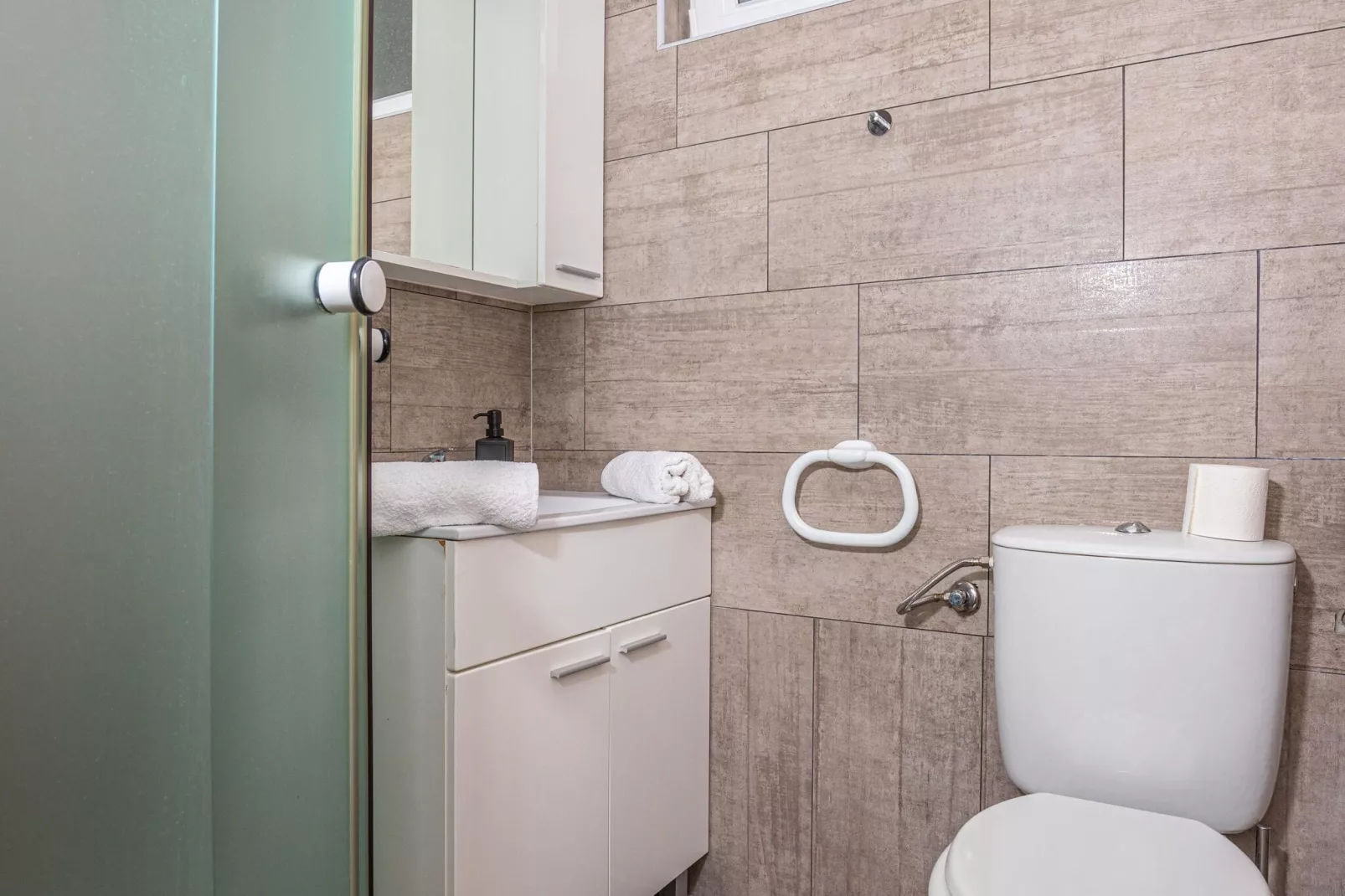 Holiday Home Jasminka-Bathroom