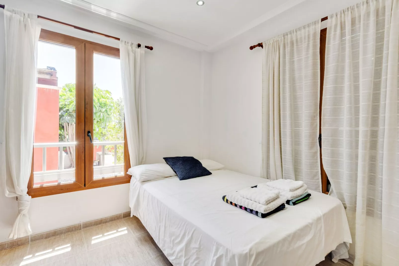 Castillo El Toro-Bedroom