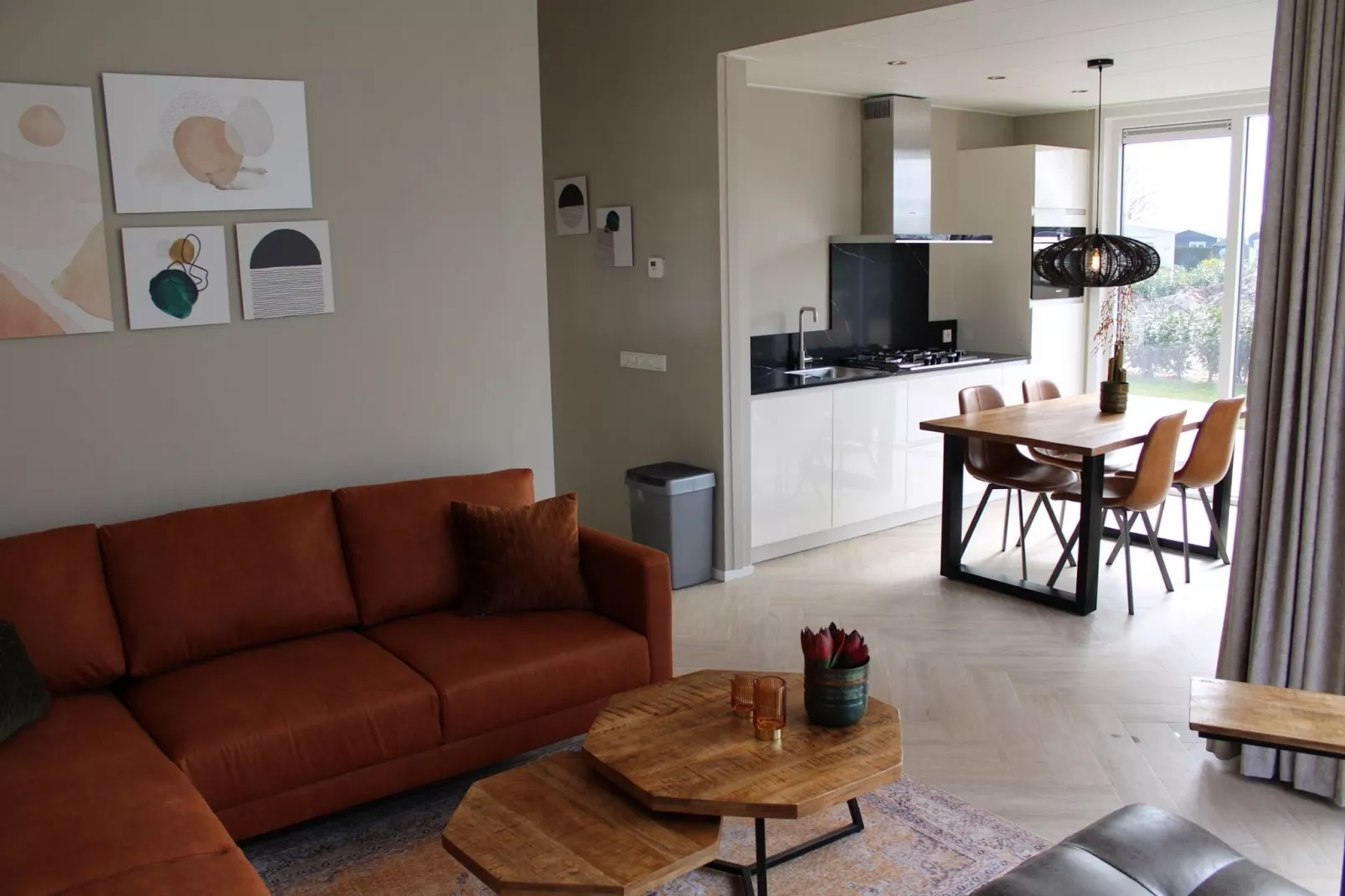 Recreatiepark Rhederlaagse Meren 13-Living room
