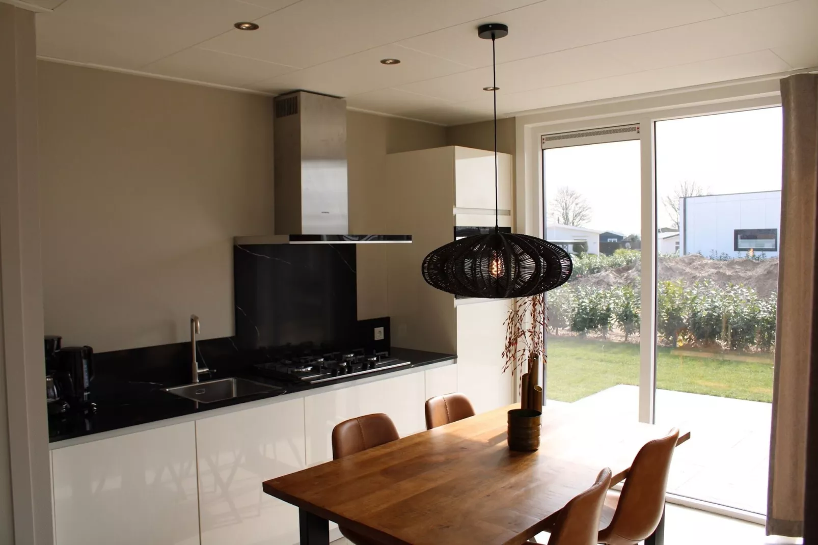 Recreatiepark Rhederlaagse Meren 13-Kitchen