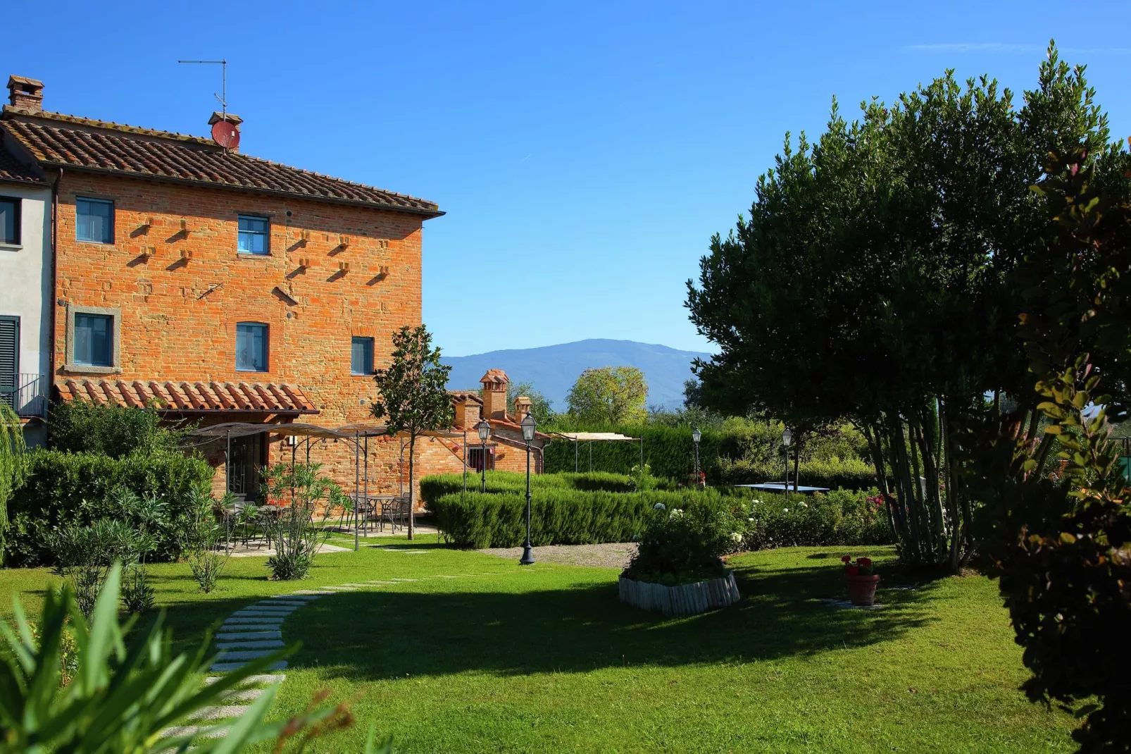 Villa il  Casone-Gardens summer