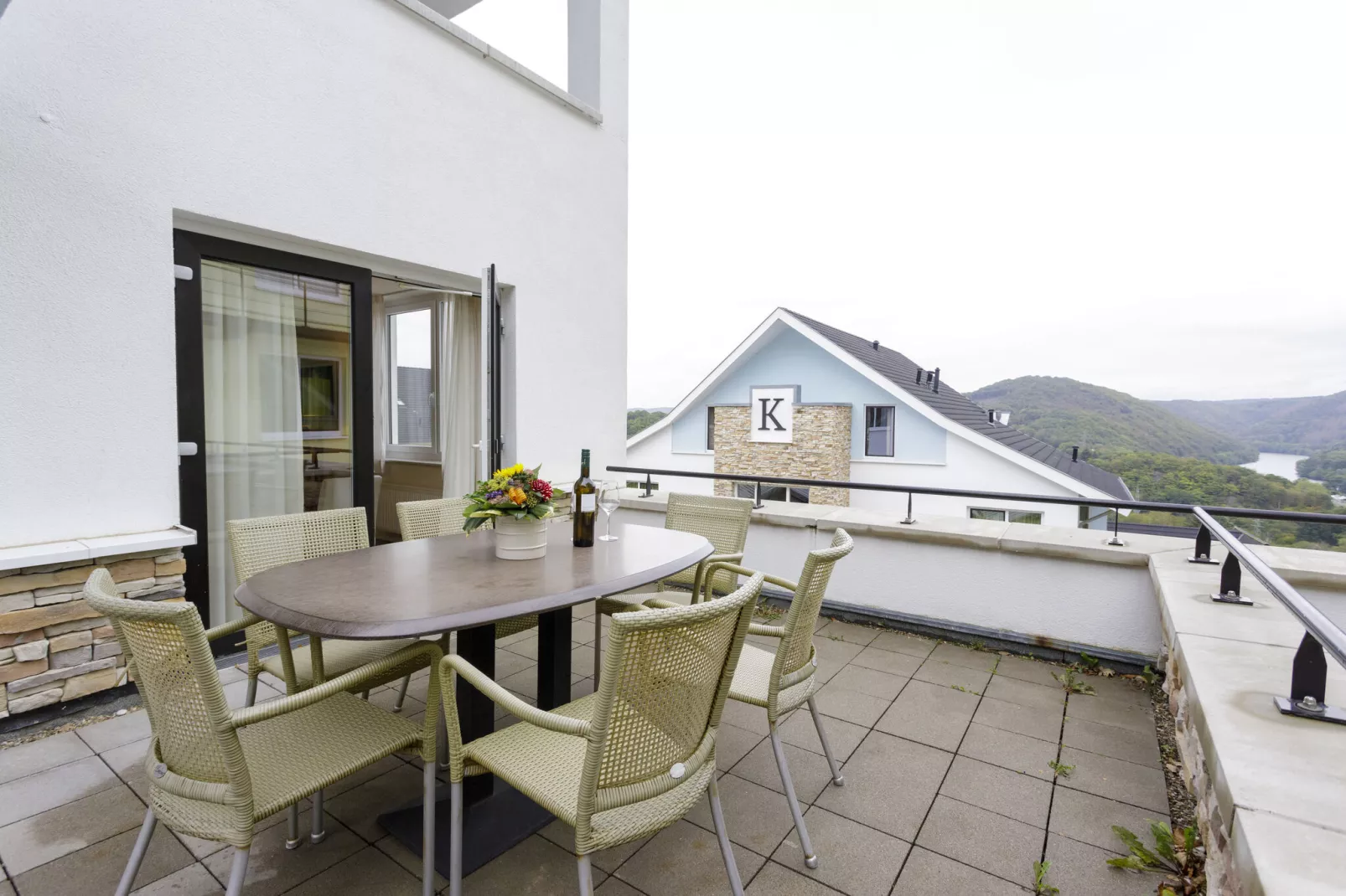 Resort Eifeler Tor 4-Terrace balcony