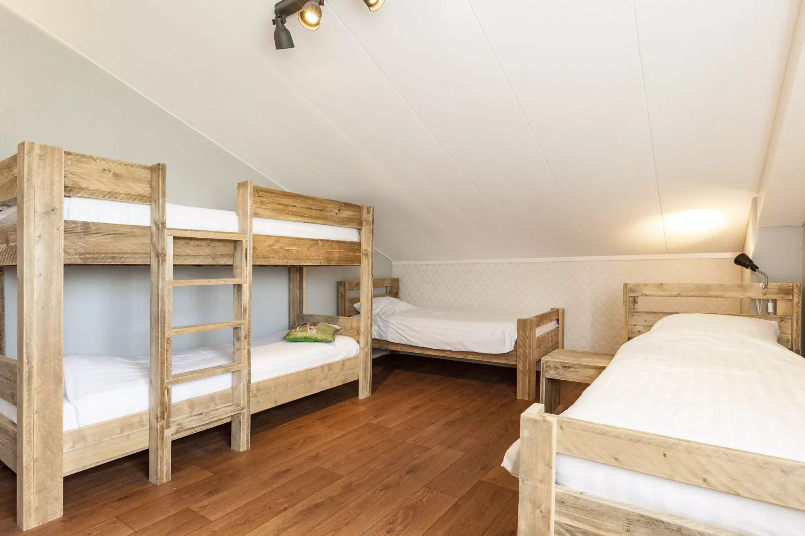 Zeeuwse Schaapskooi-Bedroom