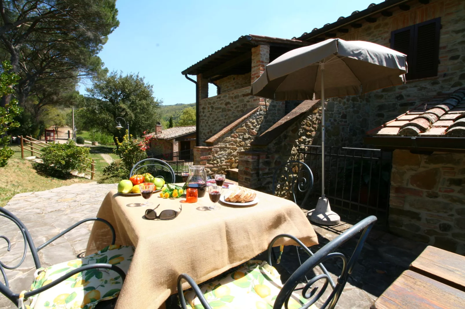 Pino-Terrace balcony