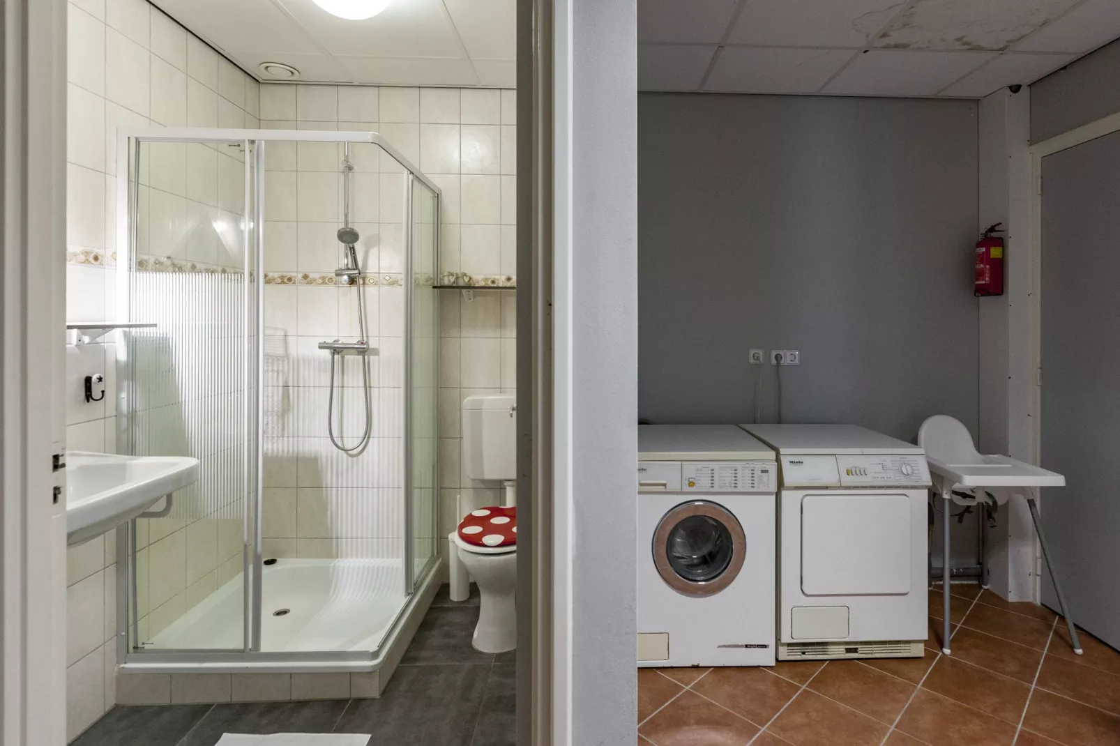 Zeeuwse Schaapskooi-Bathroom