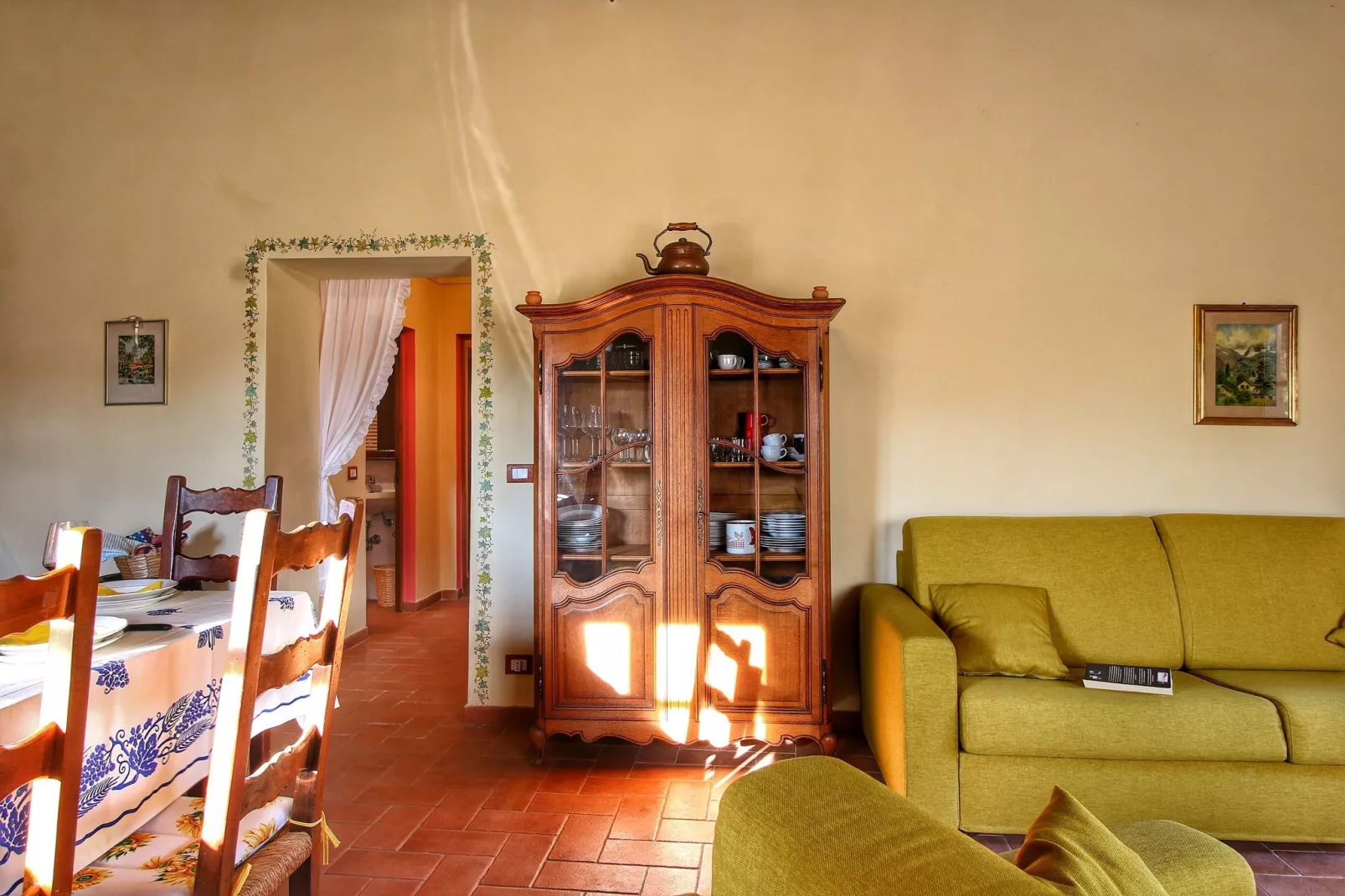 Limone-Living room