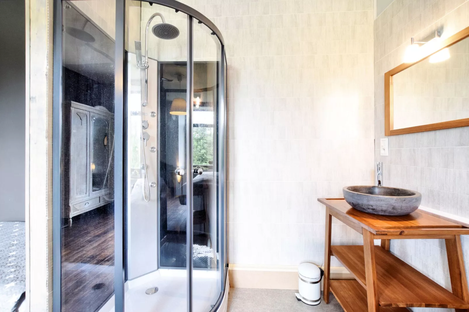 Les Poiriers-Bathroom