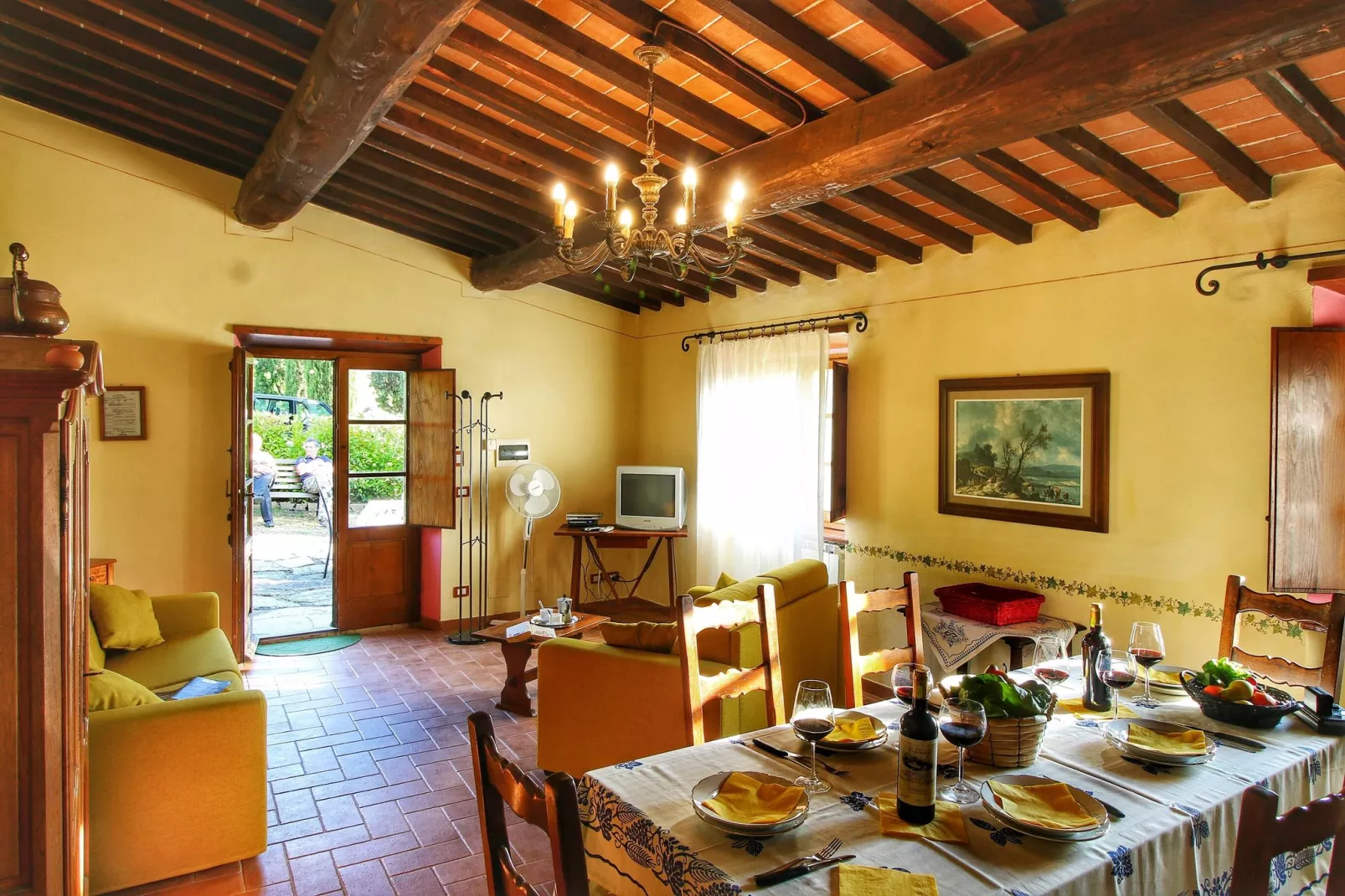 Limone-Living room