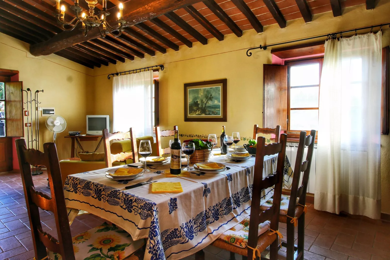 Limone-Dining room