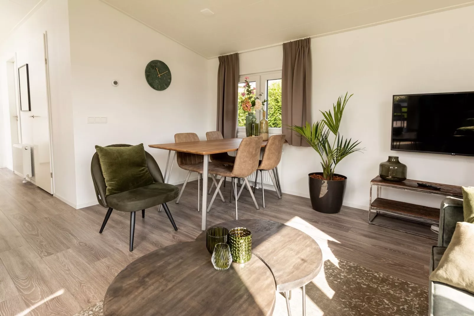 Recreatiepark Rhederlaagse Meren 14-Living room