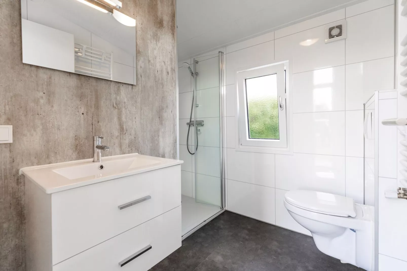 Recreatiepark Rhederlaagse Meren 14-Bathroom