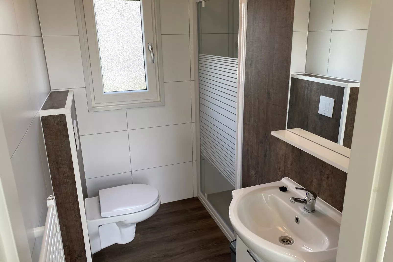 Recreatiepark Rhederlaagse Meren 14-Bathroom