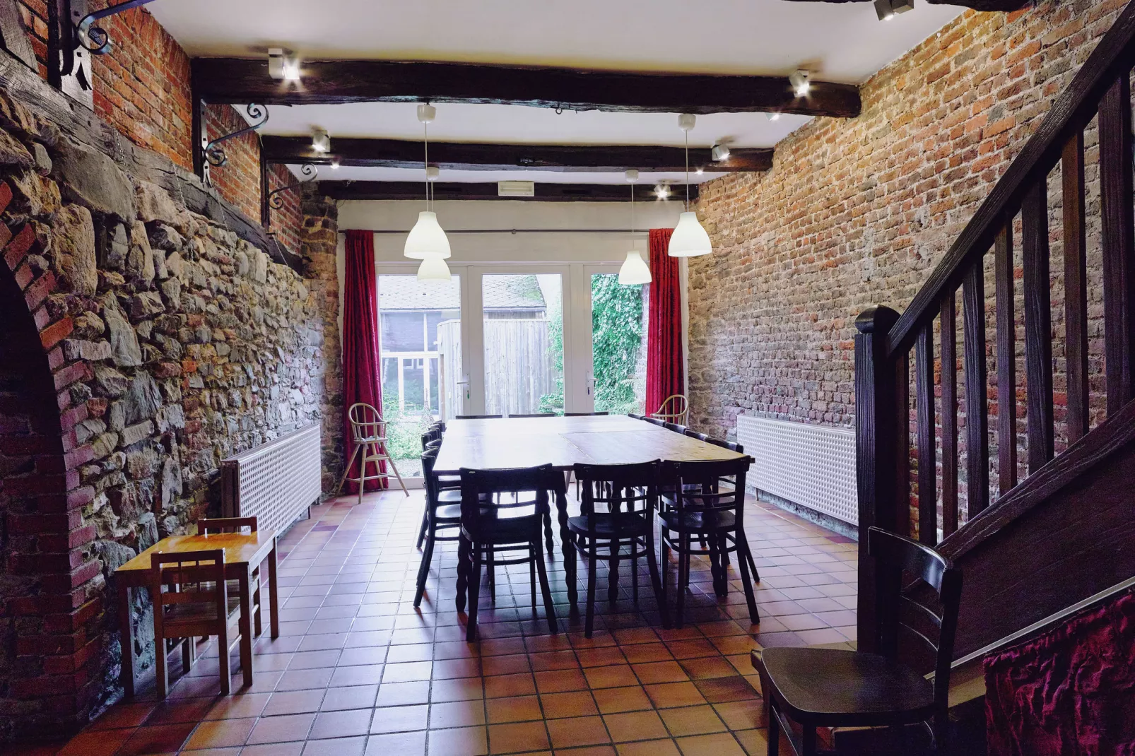 Le Clos de Henri Moulin-Esszimmer