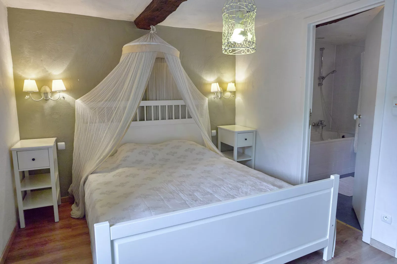 Le Clos de Henri Moulin-Schlafzimmer