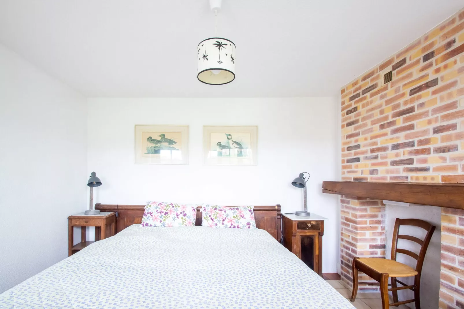 Gîte Calvaire - Hérisson-Bedroom