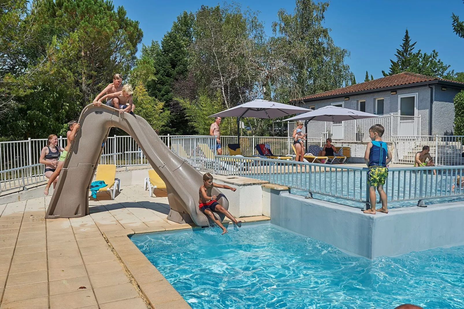 Domaine de Lanzac 3-Park facilities