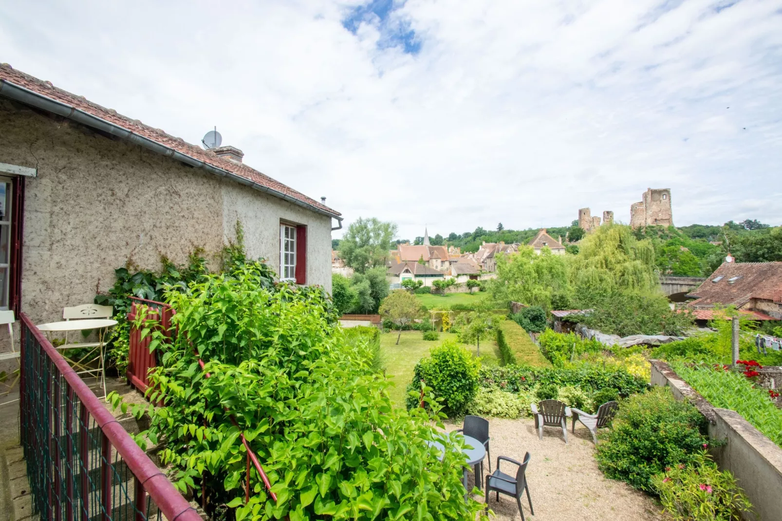 Gîte Calvaire - Hérisson-View summer
