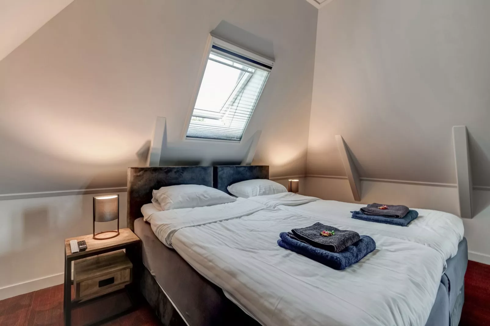 Boerderij Koatstertille-Bedroom