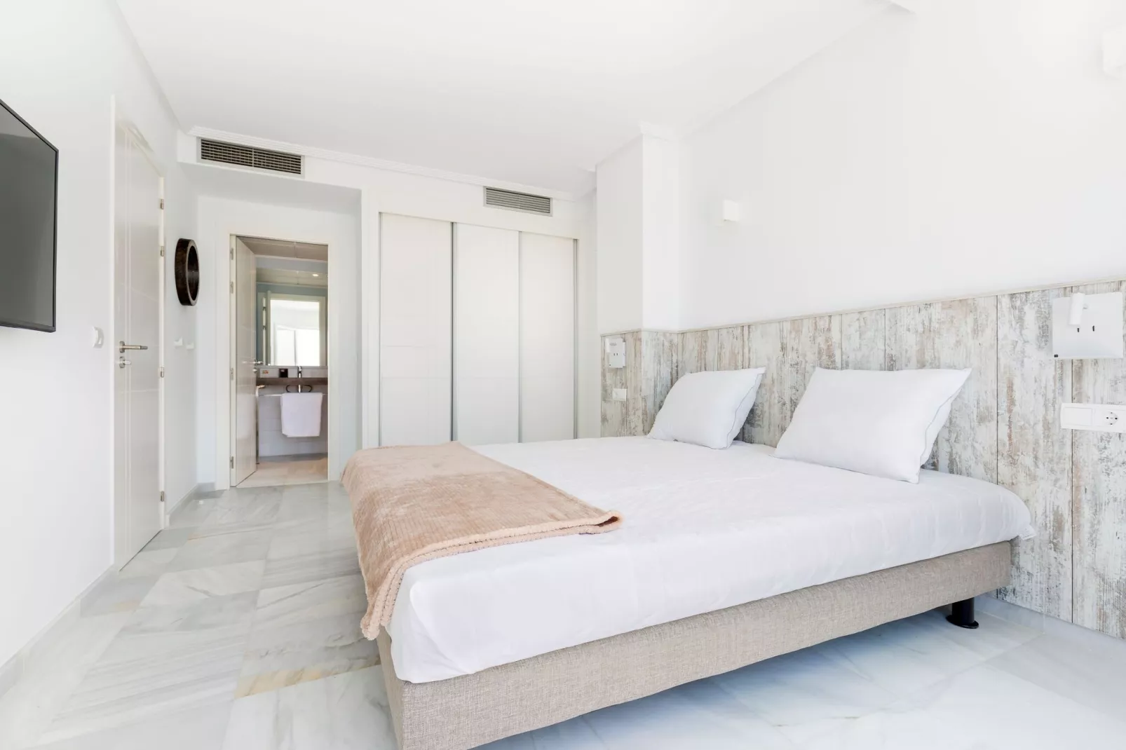 Resort Costa Blanca 2-Bedroom