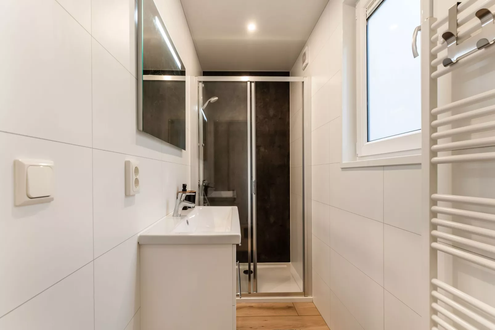 De Hooischuur in Hellendoorn-Bathroom