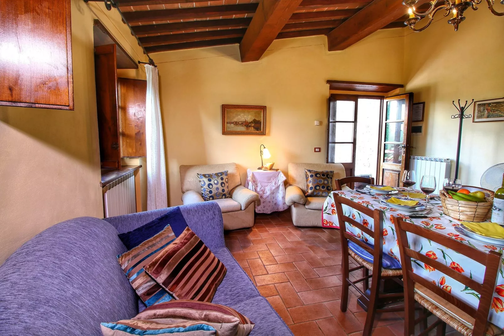 Uva-Living room