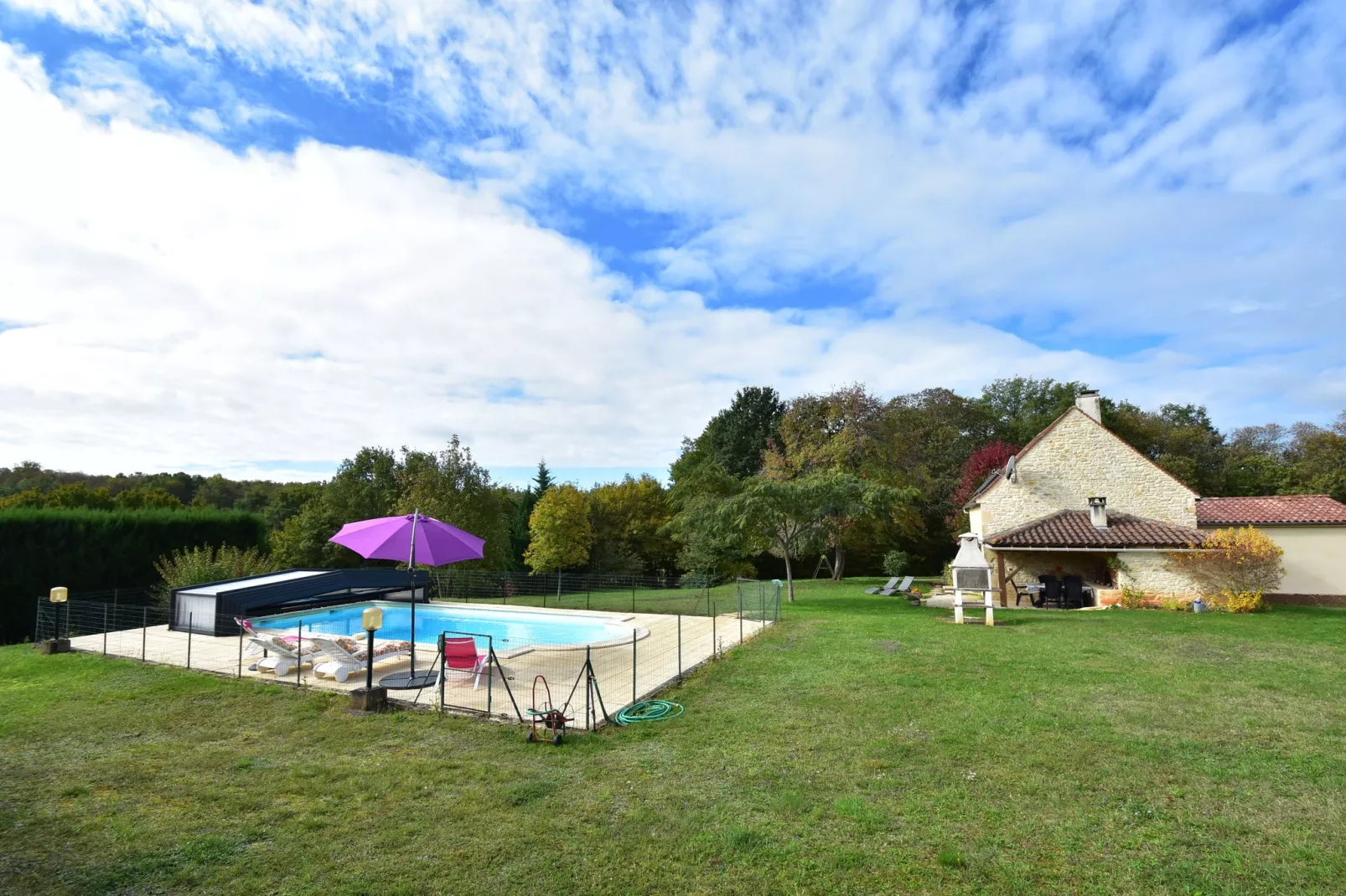 Maison de vacances Uzech-Extérieur été