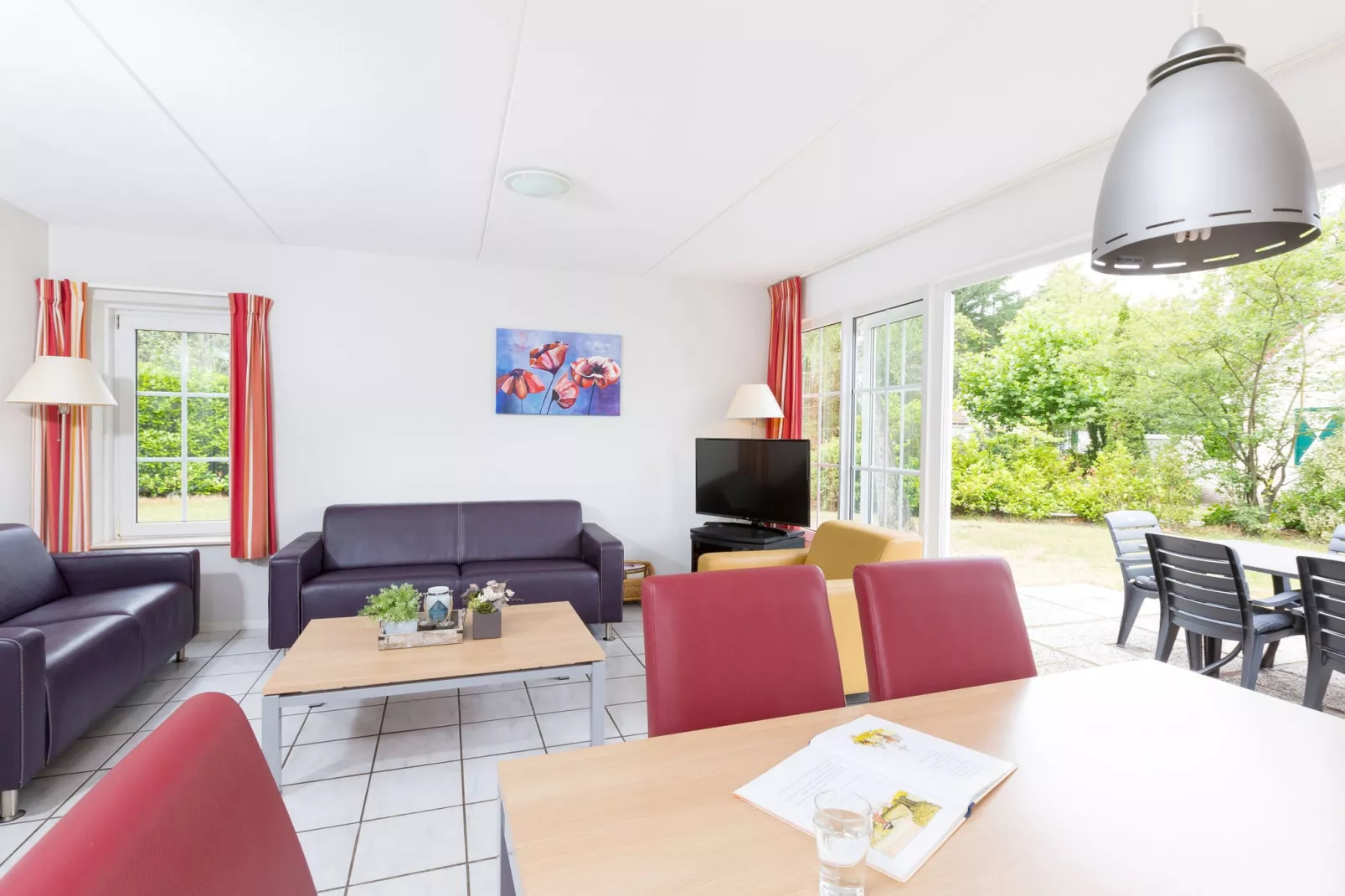 Vakantiepark Hellendoorn 1-Wohnzimmer