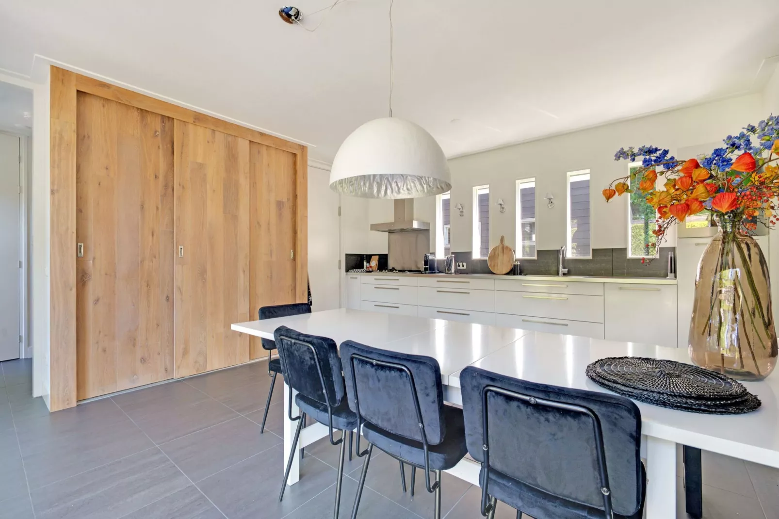 Stijlvol familiehuis in Grou-Dining room