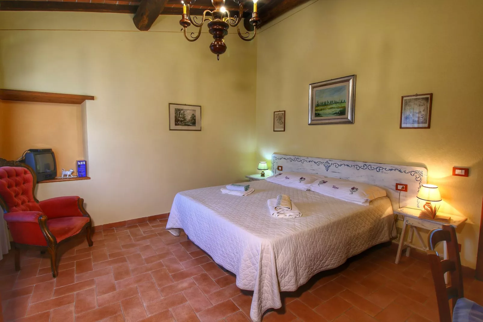 Uva-Bedroom