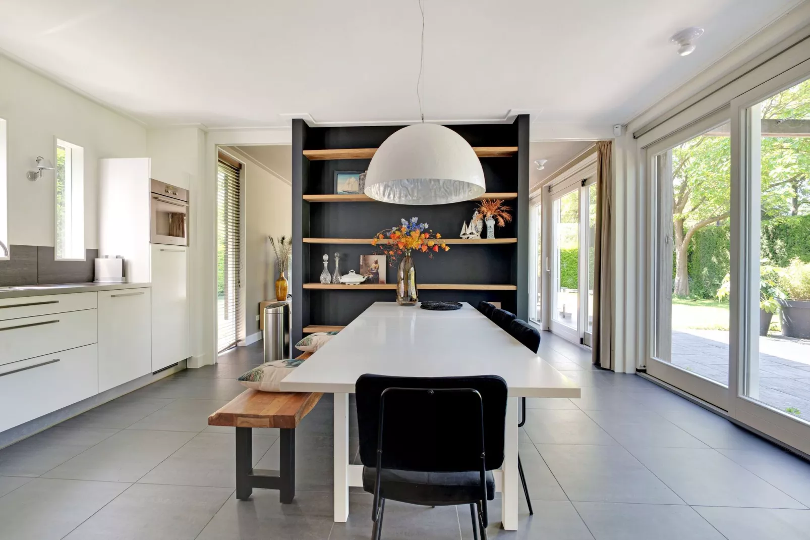 Stijlvol familiehuis in Grou-Dining room