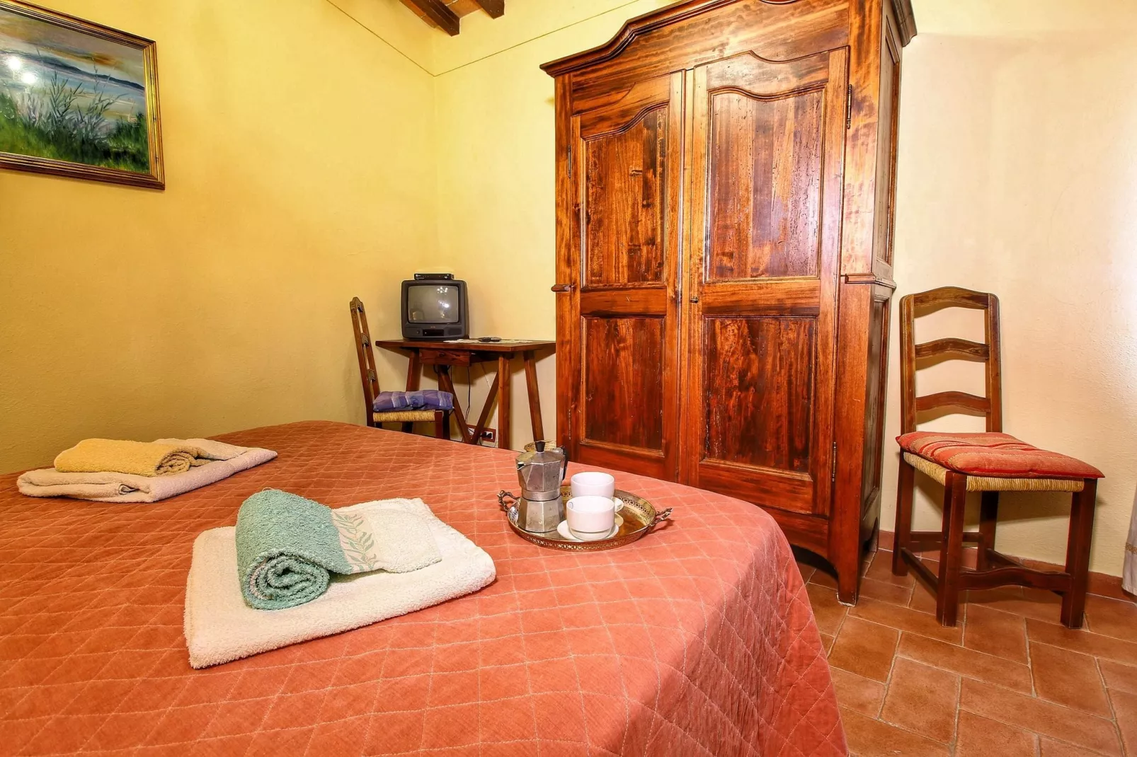Uva-Bedroom