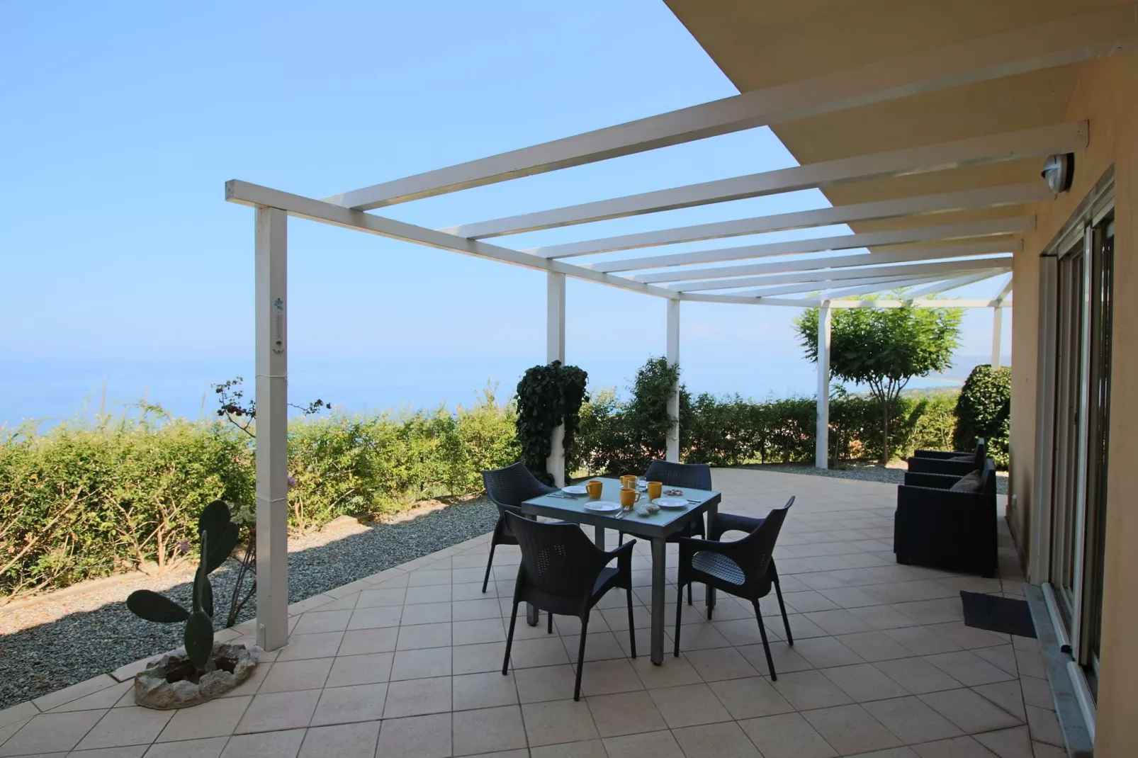 Bottone-Terrace balcony