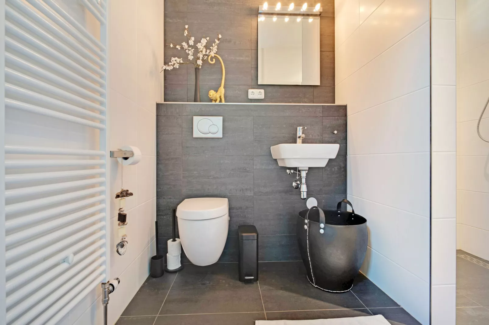 Stijlvol familiehuis in Grou-Bathroom
