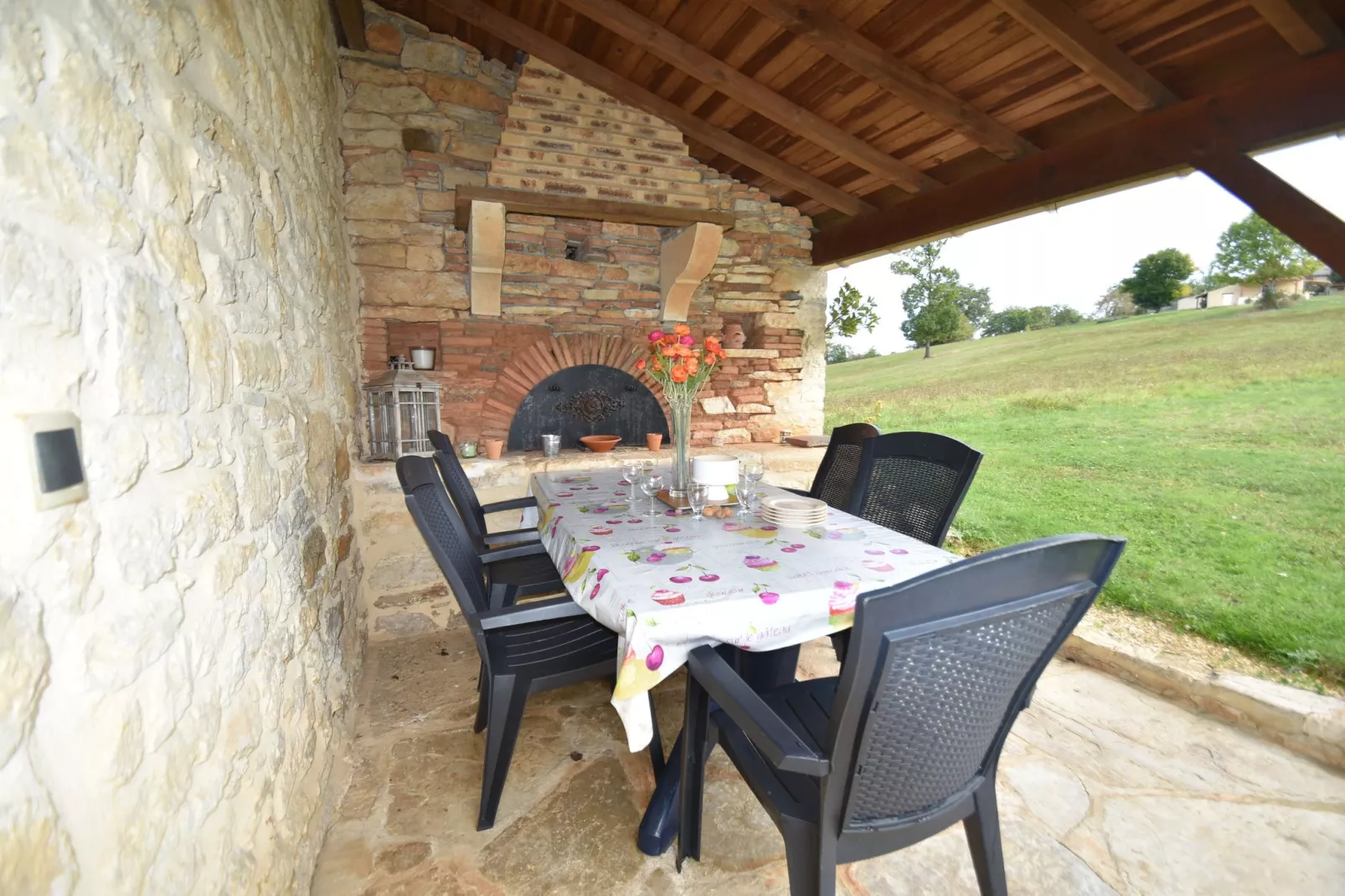 Maison de vacances Uzech-Balcon-terrasse