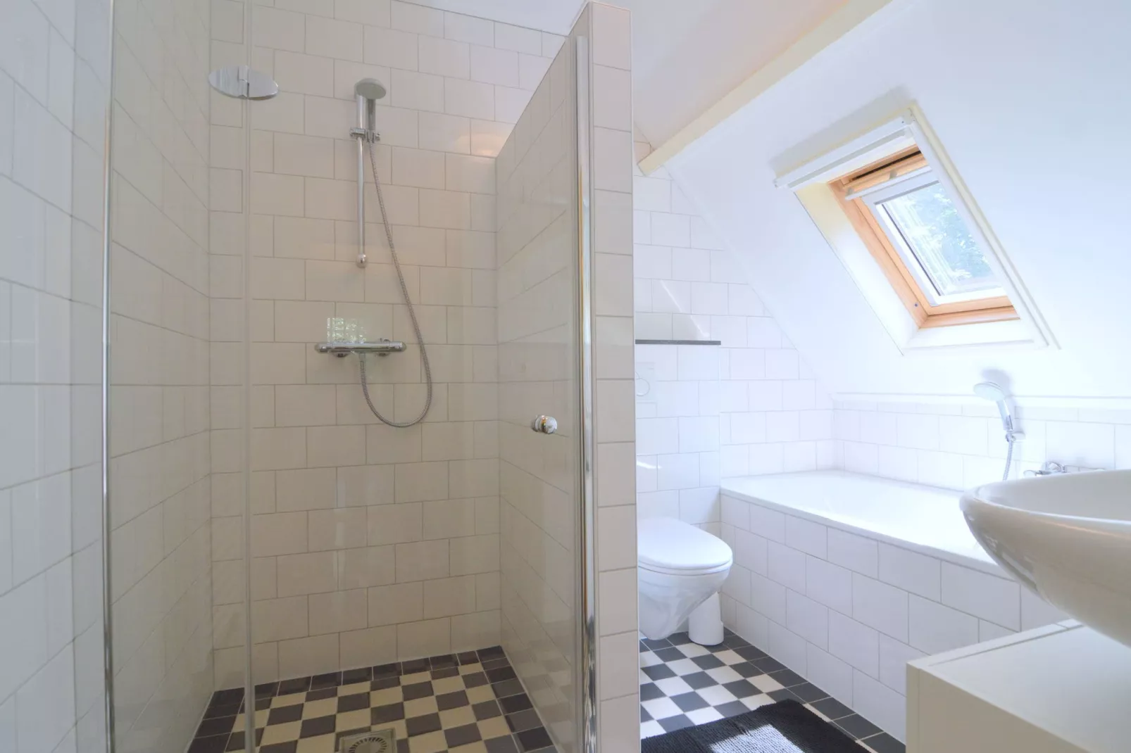 Het Kruisselt-Bathroom
