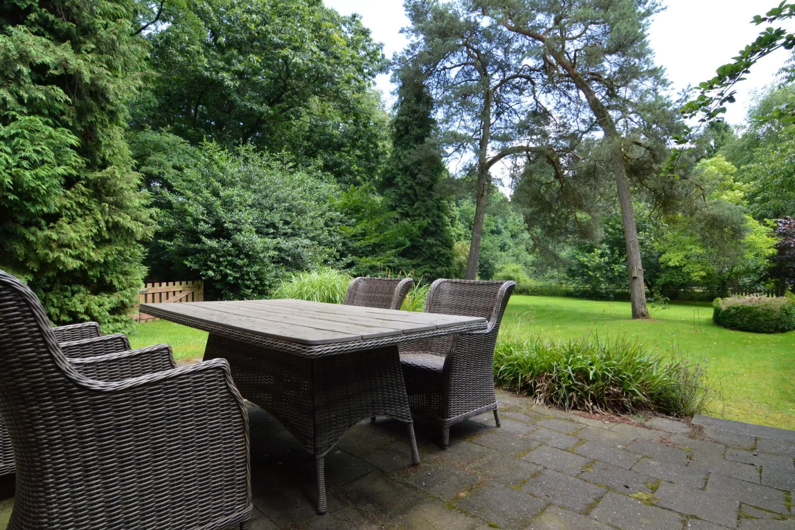 Het Kruisselt-Terrace balcony