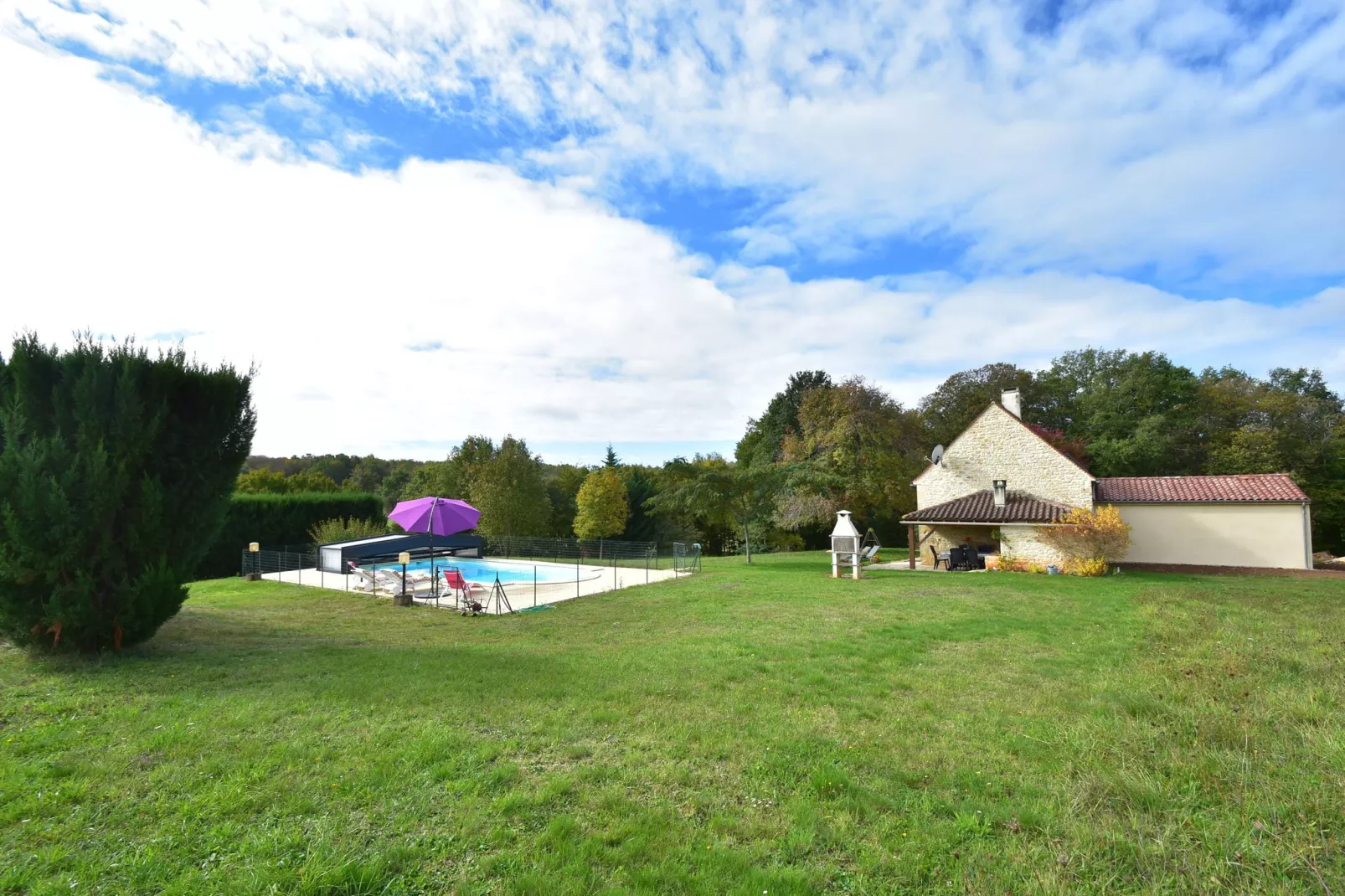 Maison de vacances Uzech-Jardin d'été
